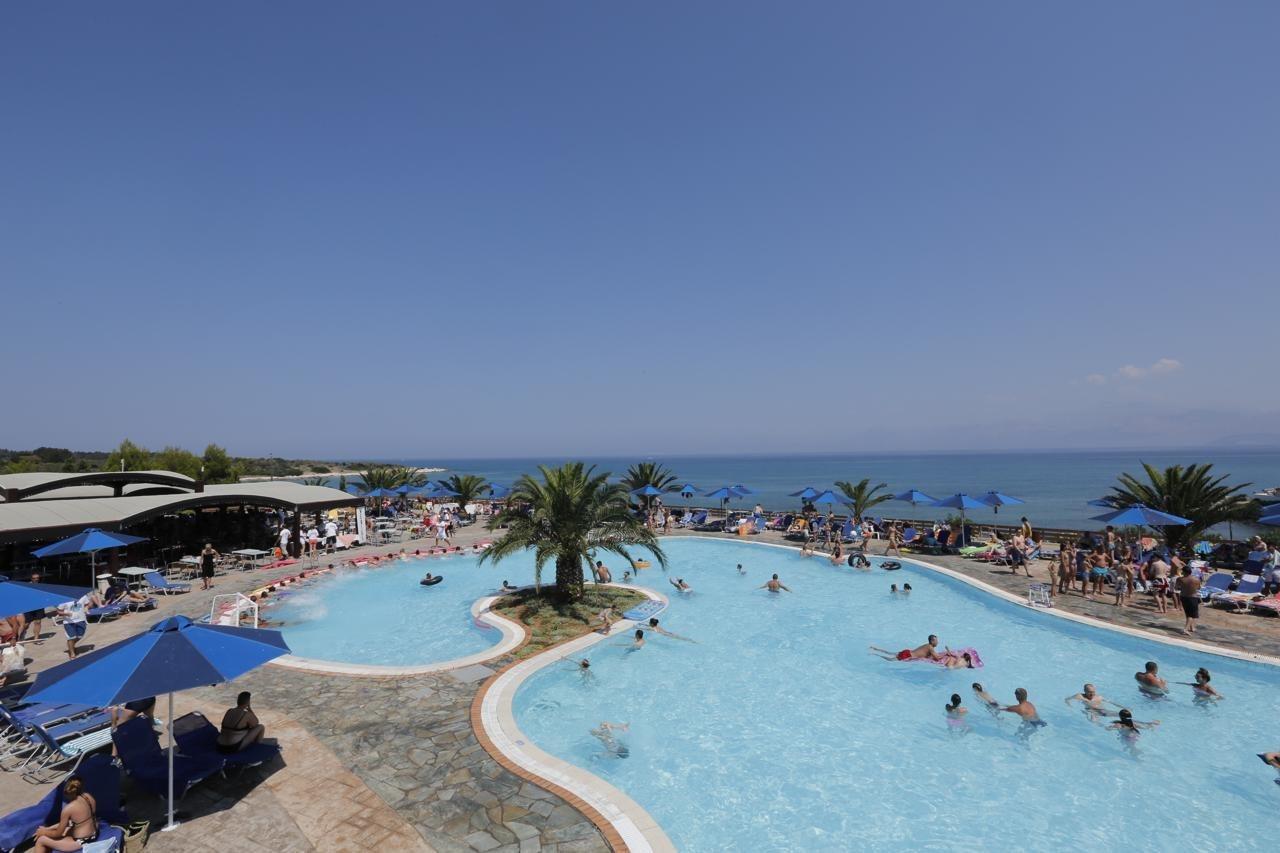 Mareblue Beach Agios Spyridon  Dış mekan fotoğraf