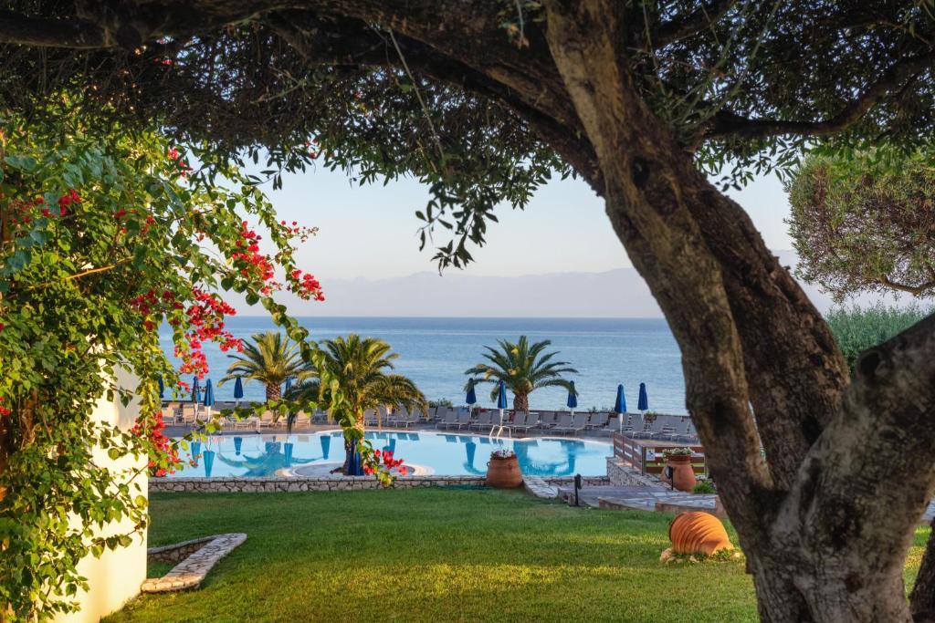Mareblue Beach Agios Spyridon  Dış mekan fotoğraf