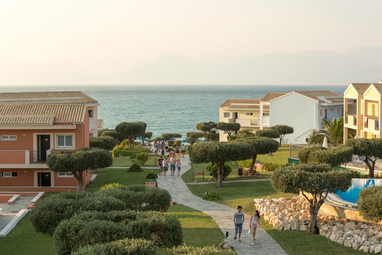 Mareblue Beach Agios Spyridon  Dış mekan fotoğraf