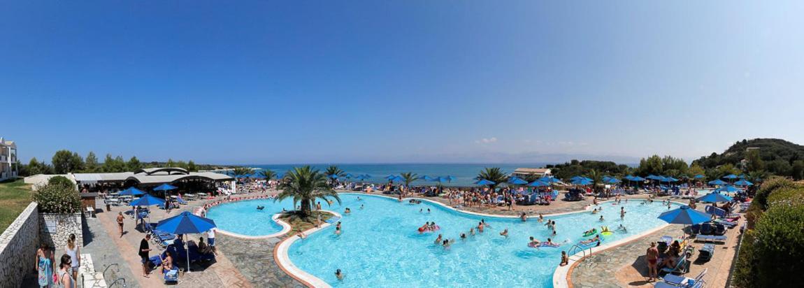 Mareblue Beach Agios Spyridon  Dış mekan fotoğraf
